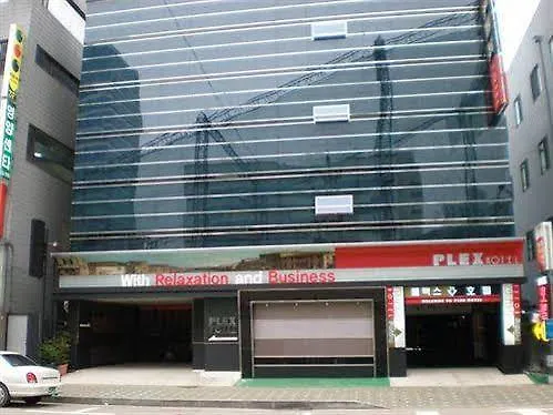 Plex Hotel