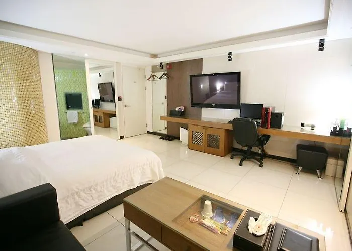 Plex Hotel