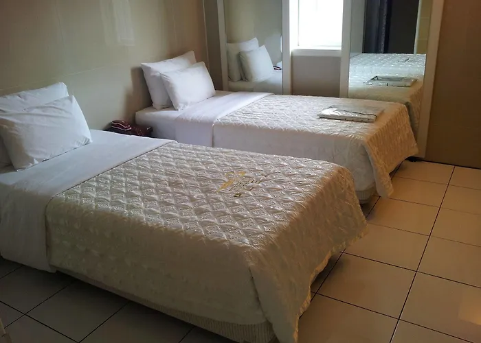 Plex Hotel 2*